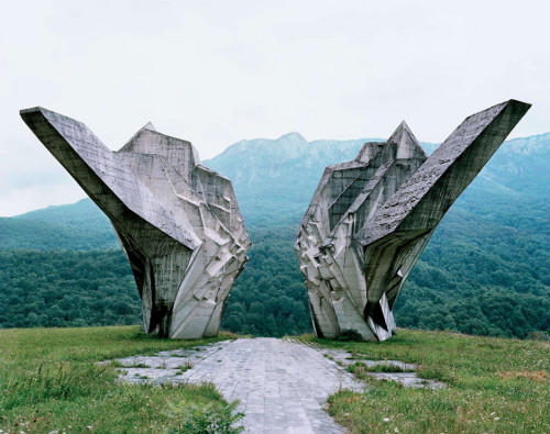 monument.jpg