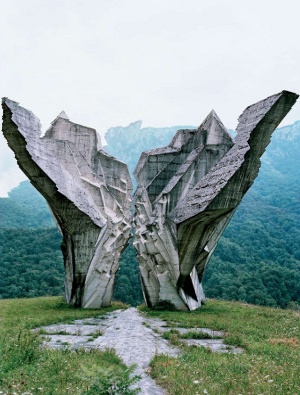 monument_300x395sobel.jpg