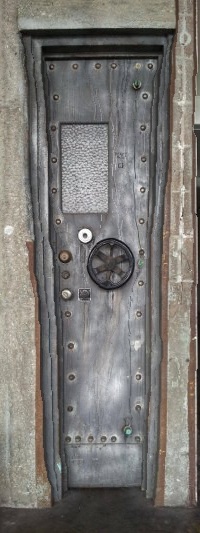 vault_200x533sobel.jpg