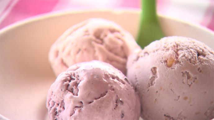 Ice Cream and Leaves