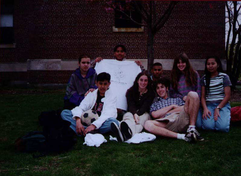 picture of Savann with community Classroom